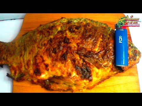 Видео: Как жарить крупного карася без мелких косточек , караси в сметане без косей это реально #3