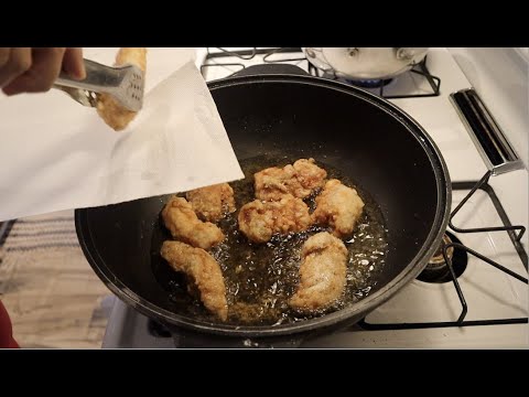 Видео: The secret to perfectly crispy fried chicken | Шаржигнуур тахианы нууц