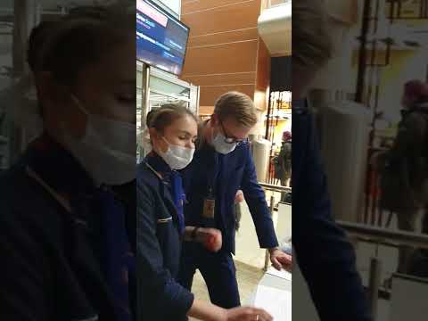 Видео: Авиакомпания Победа не пускает пассажиров на рейс. #Авиакомпания Победа#
