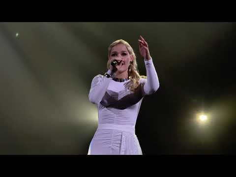 Видео: Настя Кравченко - Мотылёк LIVE Minsk 01.11.2025 #shaman #шаман #萨满 #音乐 #歌手 #ярославдронов