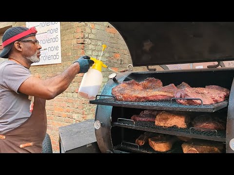 Видео: Техасское барбекю в центре Москвы, пастрами-бар SMOKE IS