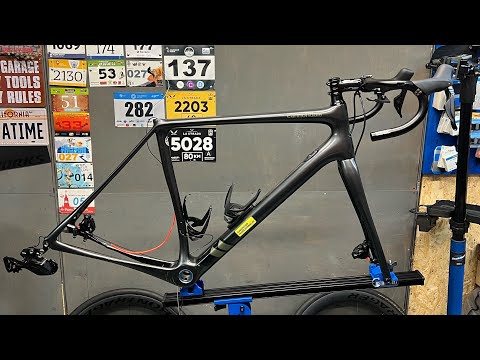 Видео: Cannondale Synapse. Установка 105 di2.