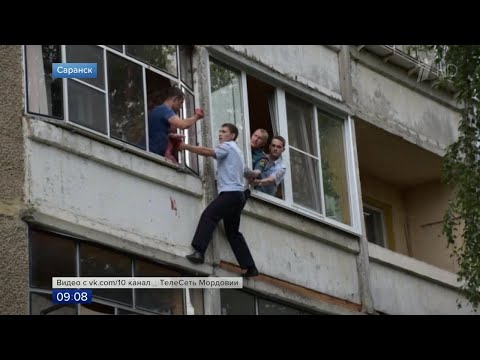 Видео: Владимир Колокольцев подписал приказ о награждении полицейских, которые спасли младенца