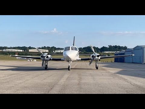 Видео: Cessna 421C Twin — это как собственный частный самолет