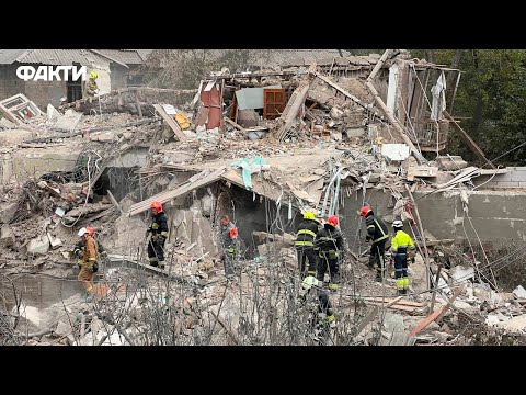 Видео: Жінці ПРИТИСЛО ЧЕРЕП, спілкувалися по РУЦІ... 🛑 Обстріл Дніпра 25.10.2024