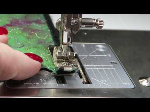 Видео: Оверлочная окантовка с помощью оверлочной лапки BERNINA 2A