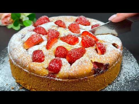 Видео: Идеальный торт с клубникой за несколько минут! Простой и вкусный!