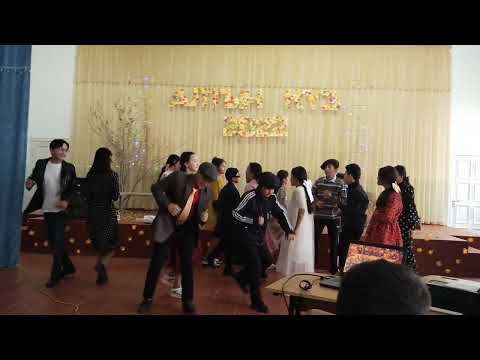Видео: Өз өнері.Күзгі балл 2022 Алтынкүз2022 90х би #күзгібалл #қызылраушанби #өзөнері