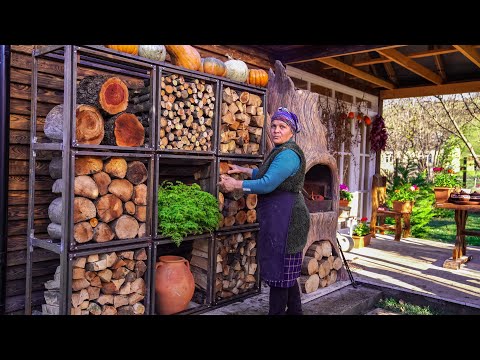 Видео: Сделали Новый Стеллаж с Дровами для Печки и Испекли Хлеб с Орешками