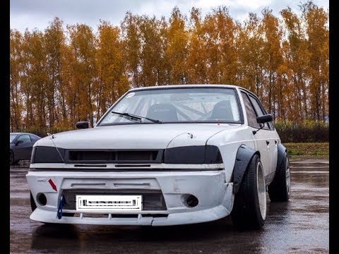 Видео: Москвич 2141 Валит боком Дрифт Москвич 2141 RWD V8. Вторая жизнь АЗЛК.