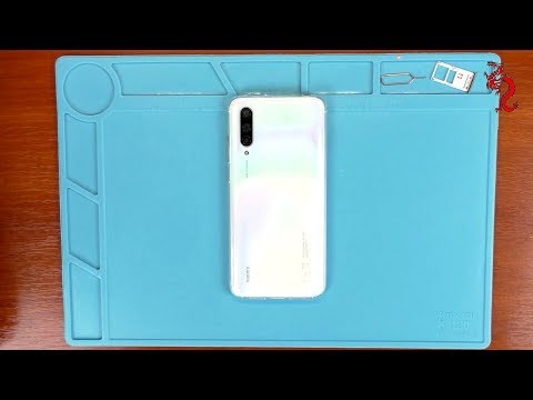 Видео: XIAOMI  Mi9 LITE //РАЗБОР смартфона ОБЗОР изнутри //рамка НЕ МЕТАЛЛ