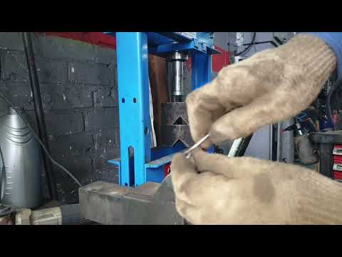 Видео: Масляные форсунки на VAG. Что стояло у меня и поиск хороших форсунок. Проверяем давление открытия.