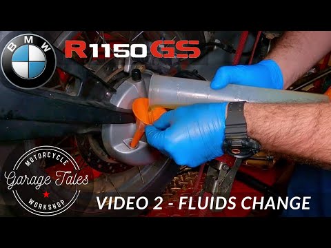 Видео: Видео полного обслуживания BMW R1150GS 2 — замена жидкостей