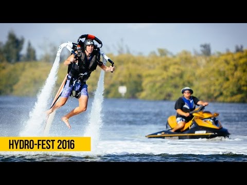 Видео: ТРЮКИ НА ДЖЕТПАКАХ, ДЖЕТБОРДАХ И ДЖЕТБАЙКАХ | Hydro-Fest 2016 джетпакинг, джетбординг и джетбайкинг