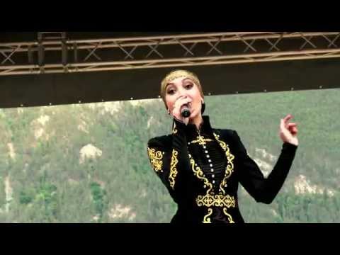 Видео: Алика Богатырева. Праздник в Теберде.