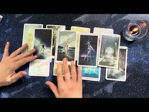 Видео: Таро для мужчин: что вы значите для неё ✨