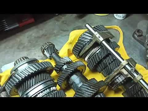 Видео: opel vivaro снятие коробки и замена всех подшипников