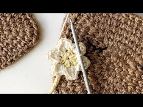 Видео: Детская вязаная сумочка крючком. 2 часть. @Катя SHODDI вязание крючком