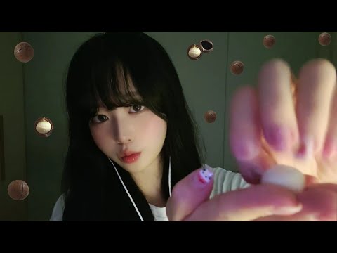 Видео: Макадамия ASMR🌰 | Таппинг·Скрачинг·Звуки еды