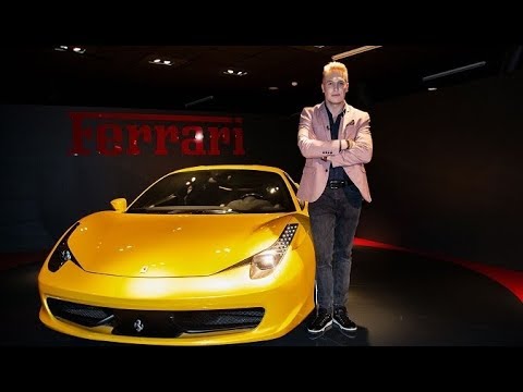 Видео: Роскошные автомобили и старинная таверна Турина. «Неизвестная Италия»