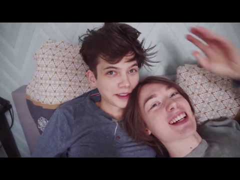 Видео: The Wineholics || Jakub x Vitalii ||минута вечера||