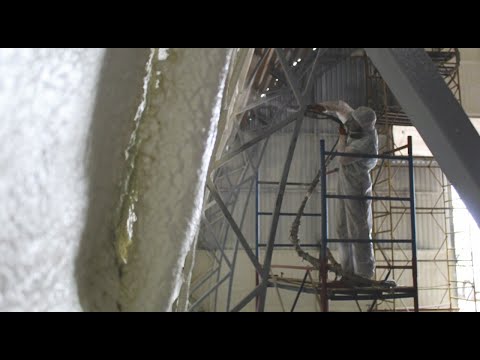 Видео: Утепление арочных ангаров ППУ