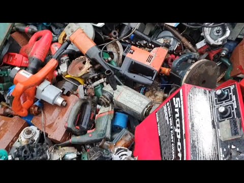 Видео: НАХОДКИ НА МЕТАЛЛОЛОМЕ В БЕЛЬГИИ # 585 ШИКАРНЫЕ НИШТЯКИ