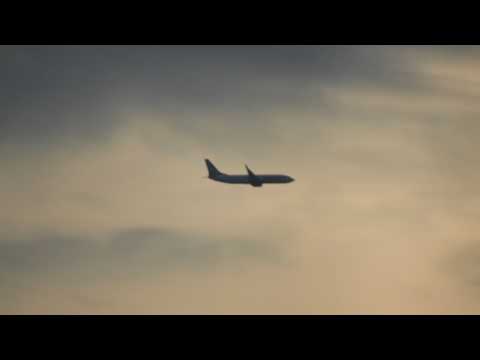 Видео: Распаковка Nikon Coolpix B700