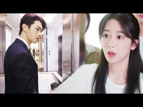 Видео: Золушка случайно пролила на мужчину кофе, не ожидая, что он на самом деле генеральный директор!