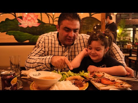 Видео: ПОНЕДЕЛЬНИК ДЕНЬ ВЕСЕЛЫЙ! ПОСЕТИЛИ ТЦ ЮЖНЫЕ ВОРОТА И ТЦ ХАНОЙ-МОСКВА!