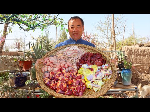 Видео: Купил куриные потроха, Шеф из деревни сделал с перцем, парни едят — вкусно |  Деревенский дядя Ши