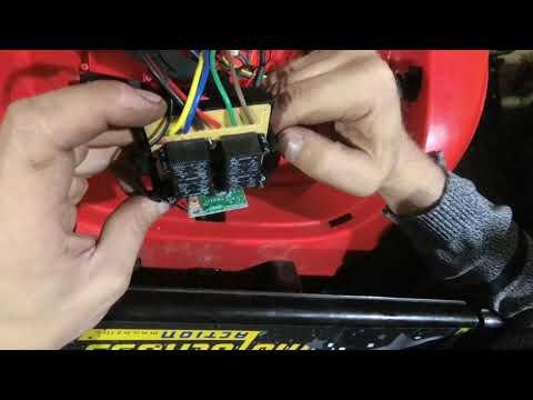 Видео: Детский авто. перевод с 6 на 12 вольт заменой аккумулятора. тюнинг рулевки.