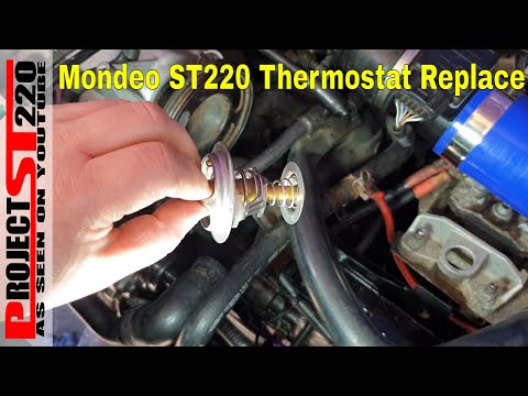 Видео: Замена термостата и водяного насоса Ford Mondeo Mk3 ST220