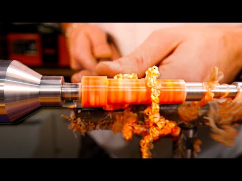 Видео: Как БЕСПЛАТНЫЕ пластиковые отходы можно превратить в ручки за 75 долларов