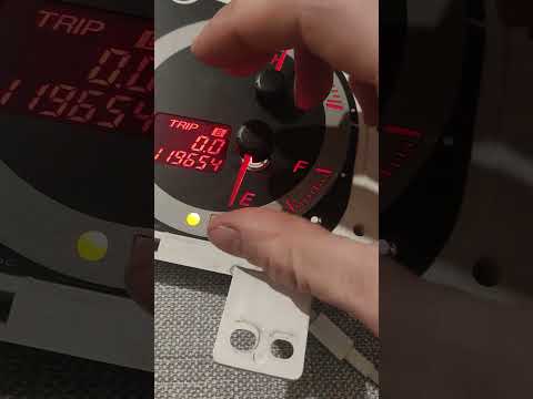 Видео: Как поставить стрелки на приборной панели, что бы они не дергались mazda 3 ну или почти.
