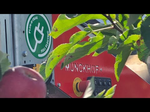 Видео: У нас есть полностью электрический Munckhof Pluk-o-trak