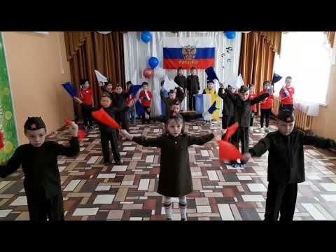 Видео: флешмоб " Наша армия ! "