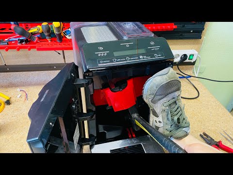 Видео: Ремонт кавомашини Siemens EQ.3 як зняти робочий блок