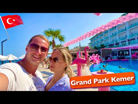 Видео: Турция Grand Park Kemer CORENDON Обалдели от вида Удивили на ужин. Отель на берегу для молодежи или?