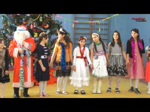 Видео: Новогодний утренник в И С Ш (Инчха)