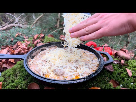 Видео: Стейк в горном лесу – филе говядины с грибным сливочным соусом 🍄🌲 ASMR