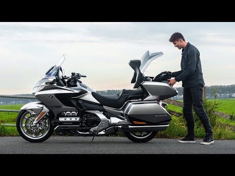 Видео: Лучший мотоцикл, на котором я когда-либо ездил? Honda Goldwing DCT