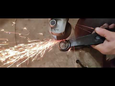 Видео: Пежо 206 передние шаровые под резьбу.