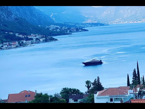 Видео: Котор. Устричная ФЕРМА. Экскурсия на кораблике по Которской бухте. Балканы на авто. ч.6