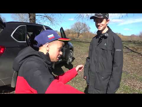 Видео: Карась ранней весной с лодки Байкал🙂