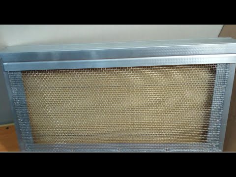 Видео: Двухрамочный изолятор  для матки.