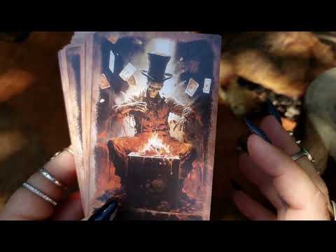 Видео: Распаковка новинки, карты таро "Horoscare tarot от deckstiny" (гороскоп ужасов)