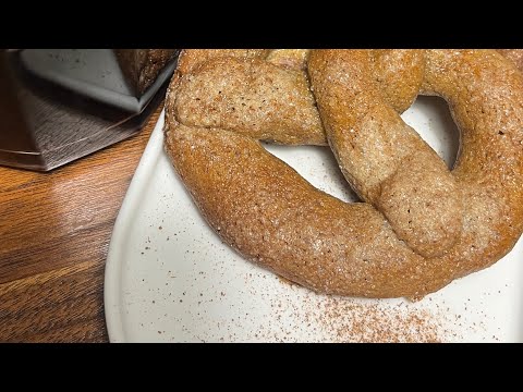 Видео: Ржаной крендель
