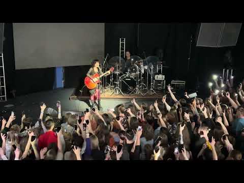 Видео: Green Apelsin - Птица