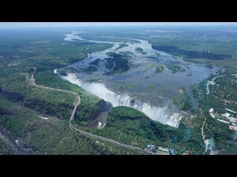 Видео: Водопад Виктория.Victoria Falls. Дьявольский пруд. Купель Дьявола. Замбия. Зимбабве.